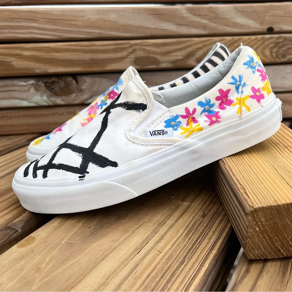 - Vans Sz 5.5 Handpainted Slip-On Sneakers! EUC!